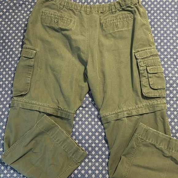 Boy Scouts Of America Men's Green Convertible Cargo Pants Sz 40 Relaxed - Picture 8 of 9